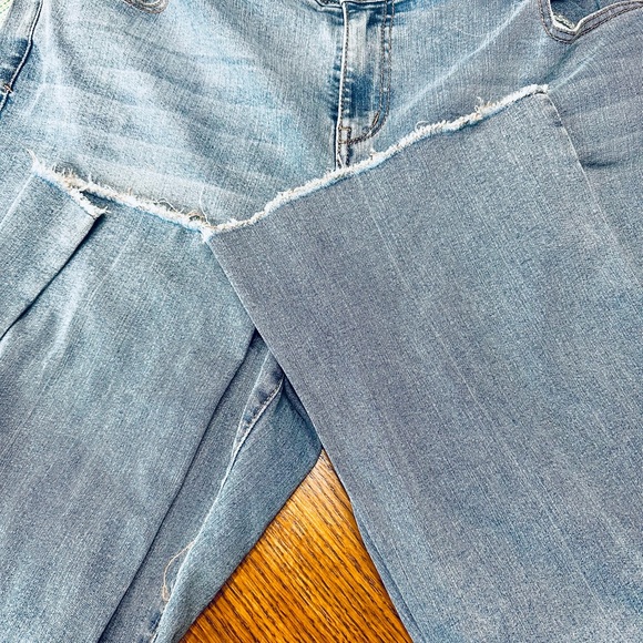 1822 Denim High Waist Frayed Crop Demi Bootcut Jeans - 16W - Picture 4 of 10